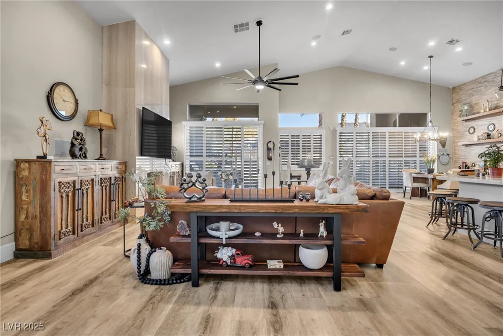 520 Summer Mesa, Las Vegas, NV 89144
