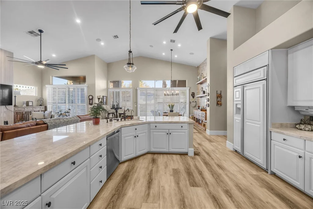 520 Summer Mesa, Las Vegas, NV 89144