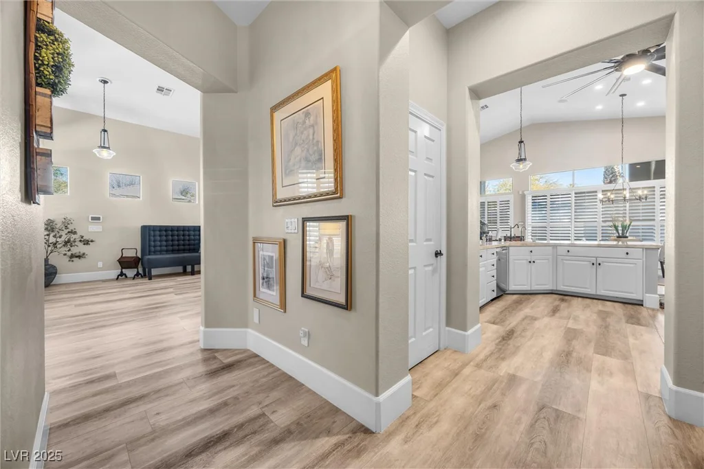520 Summer Mesa, Las Vegas, NV 89144