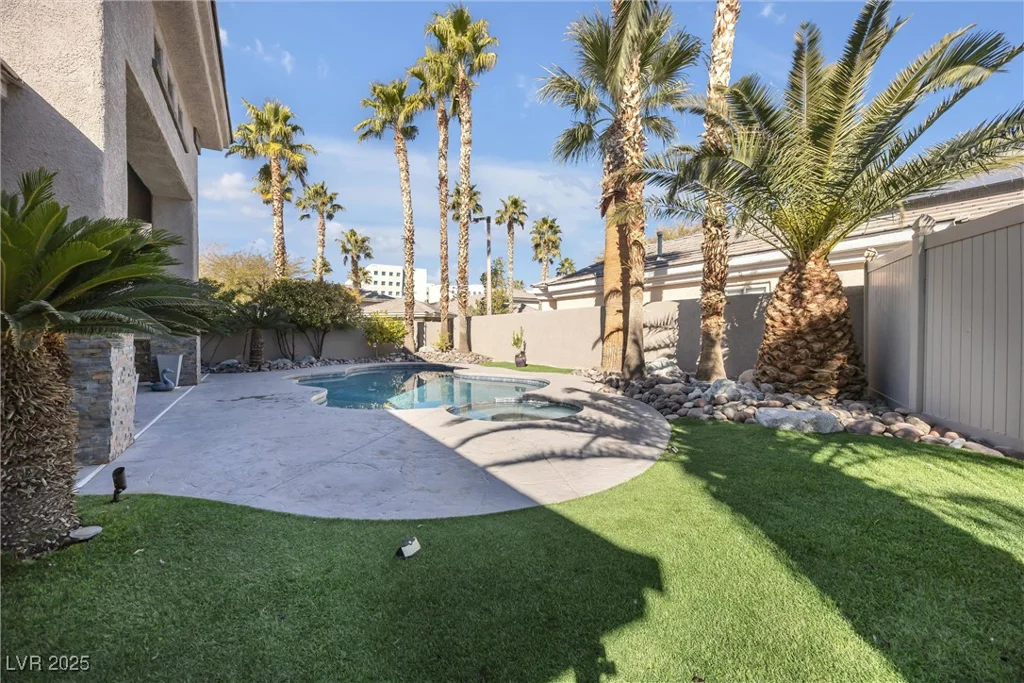 520 Summer Mesa, Las Vegas, NV 89144