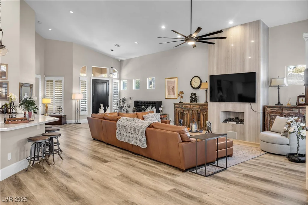 520 Summer Mesa, Las Vegas, NV 89144