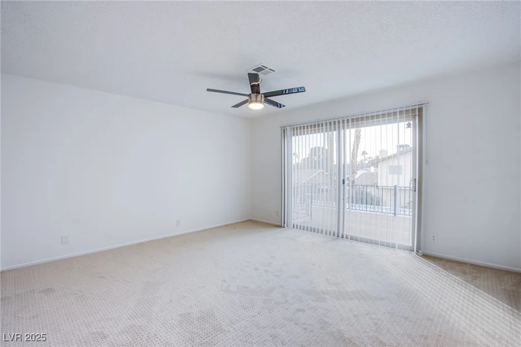 881 Stonehenge, Las Vegas, NV 89110