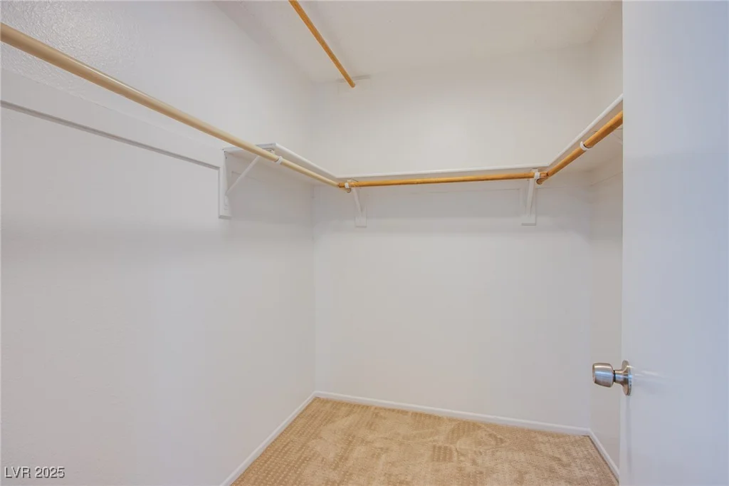 881 Stonehenge, Las Vegas, NV 89110
