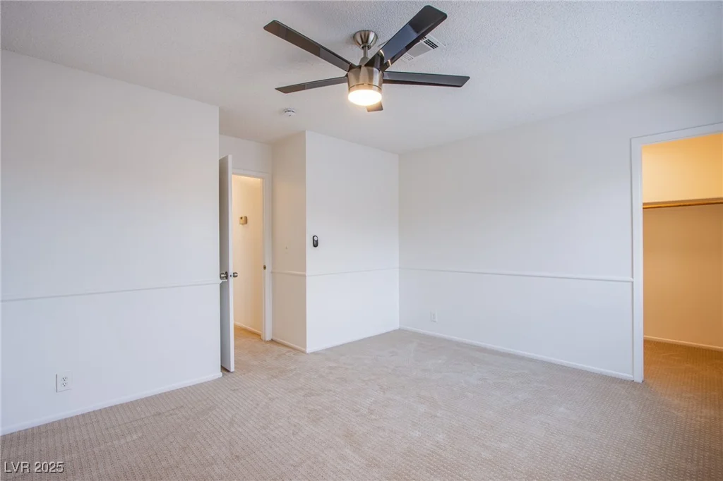 881 Stonehenge, Las Vegas, NV 89110