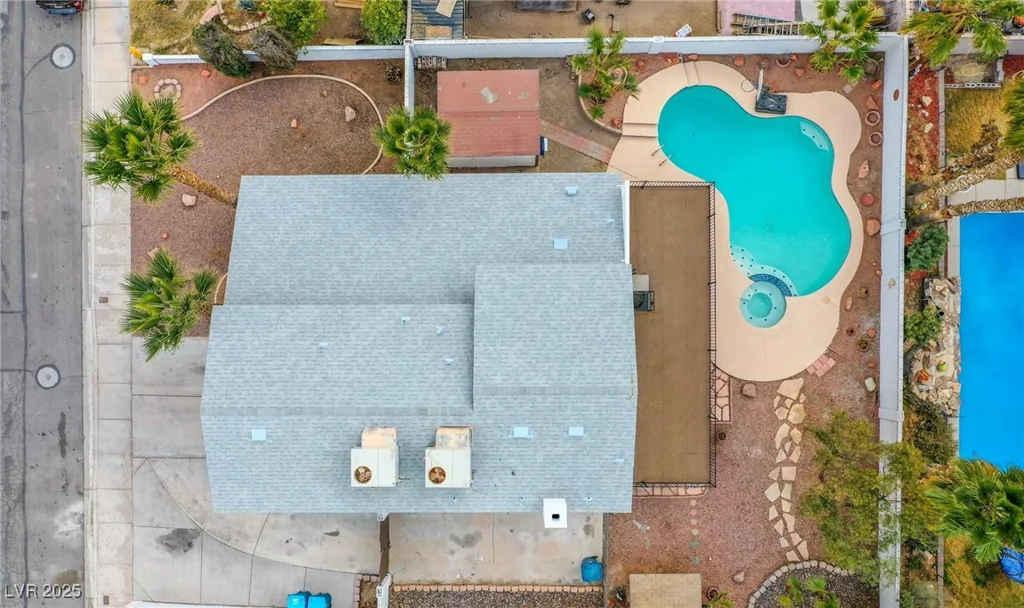 881 Stonehenge, Las Vegas, NV 89110