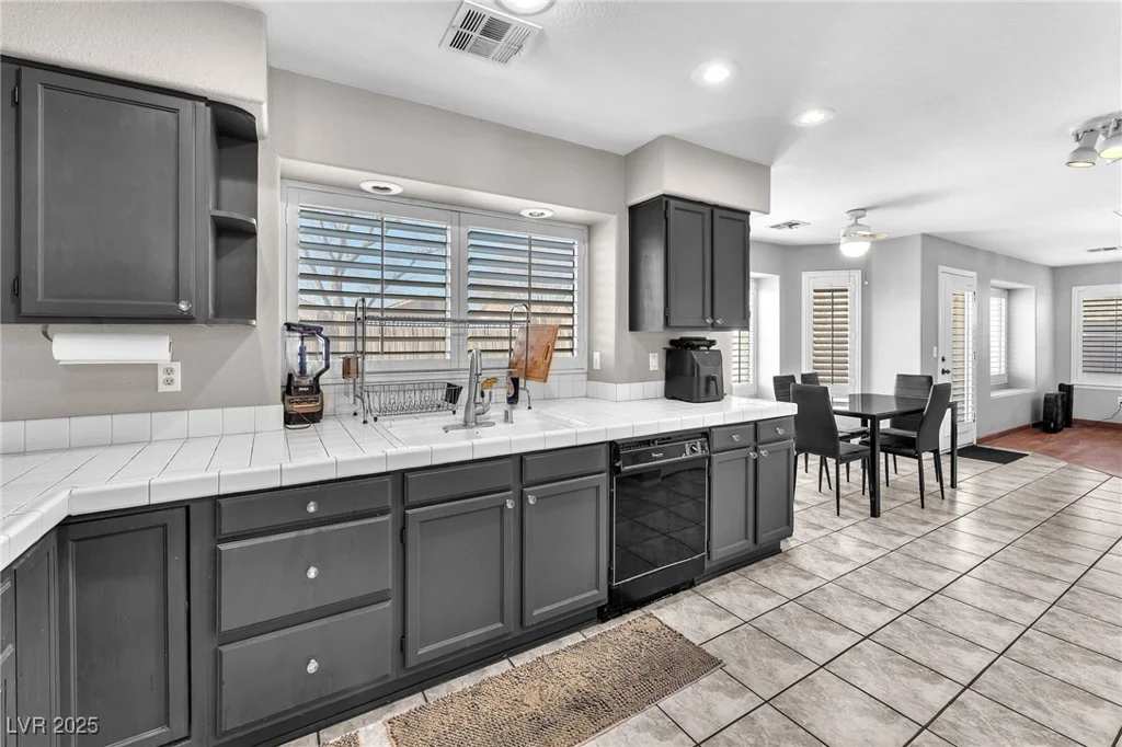 5037 Monte Del Sol, North Las Vegas, NV 89031