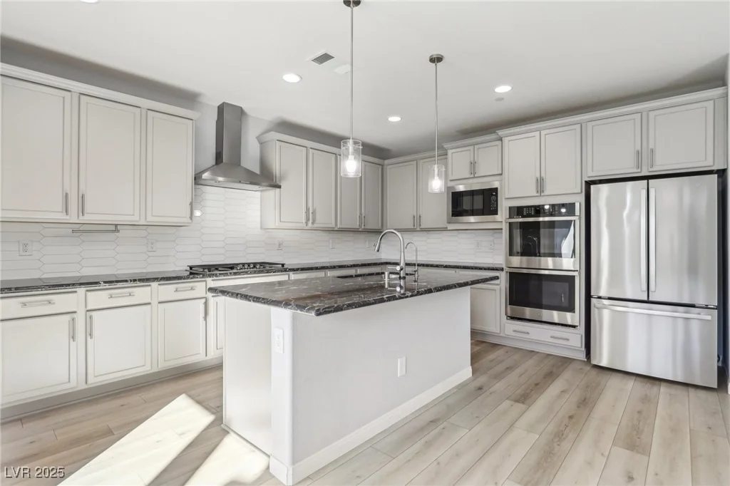 11579 Salt Creek, Las Vegas, NV 89138