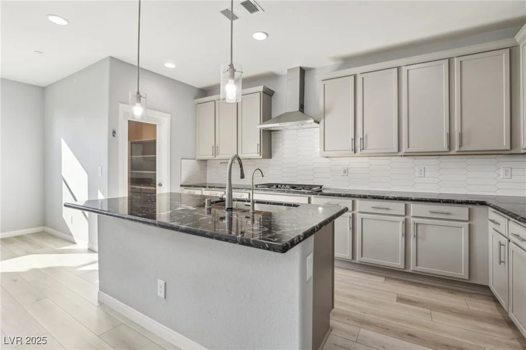 11579 Salt Creek, Las Vegas, NV 89138