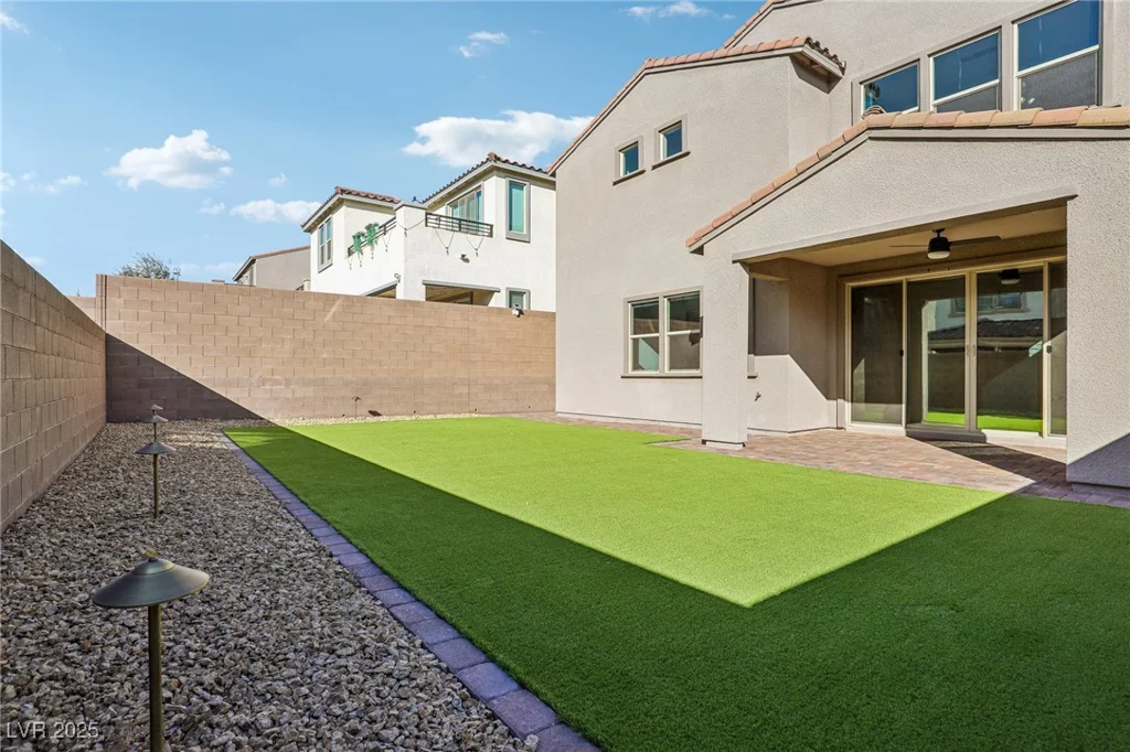 11579 Salt Creek, Las Vegas, NV 89138
