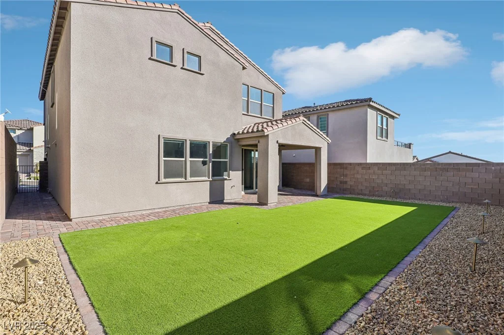 11579 Salt Creek, Las Vegas, NV 89138