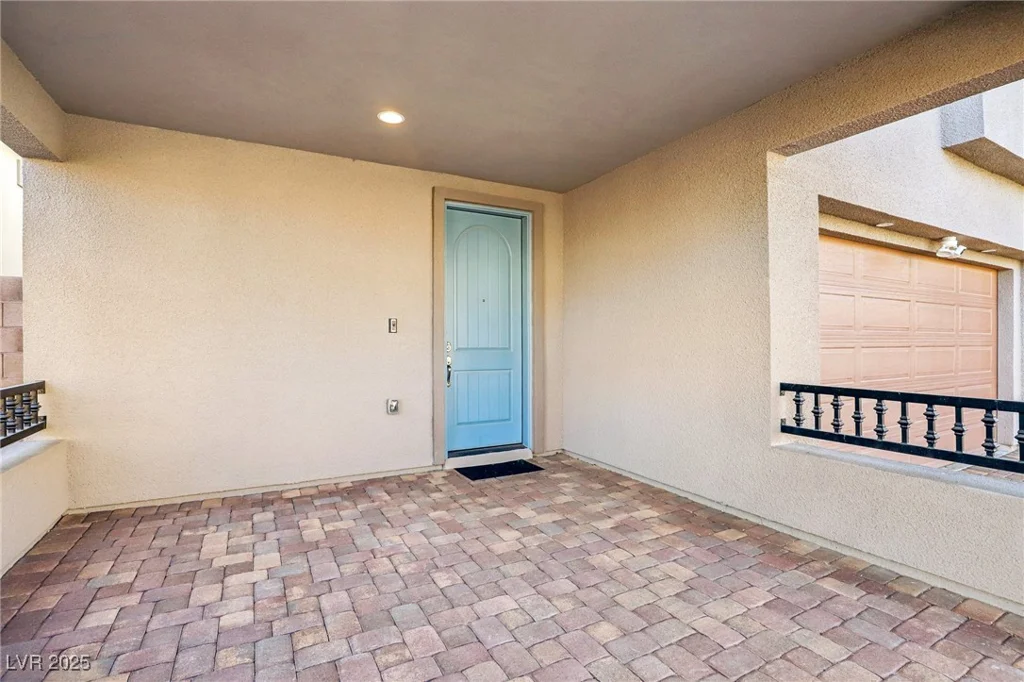 11579 Salt Creek, Las Vegas, NV 89138