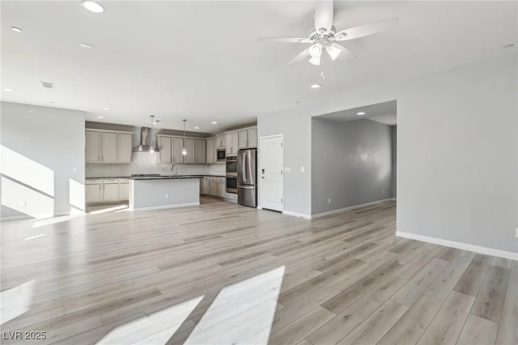 11579 Salt Creek, Las Vegas, NV 89138