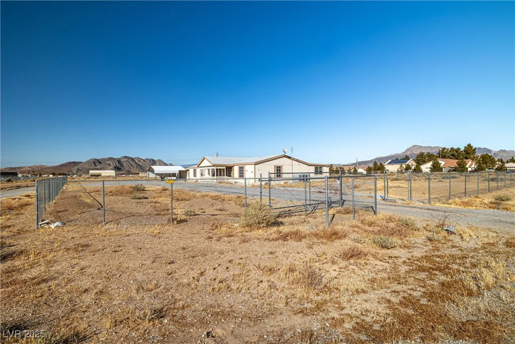 1530 Woodchips, Pahrump, NV 89060