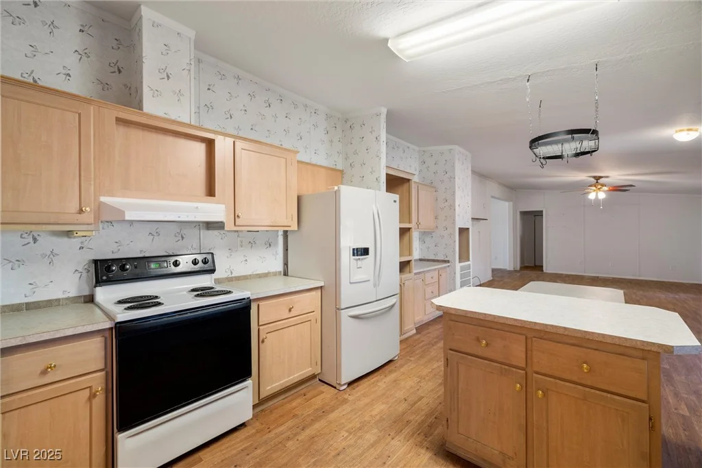 1530 Woodchips, Pahrump, NV 89060