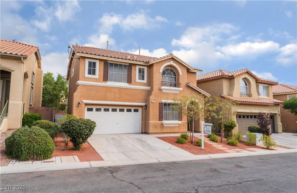 220 Emerald Vista, Las Vegas, NV 89144