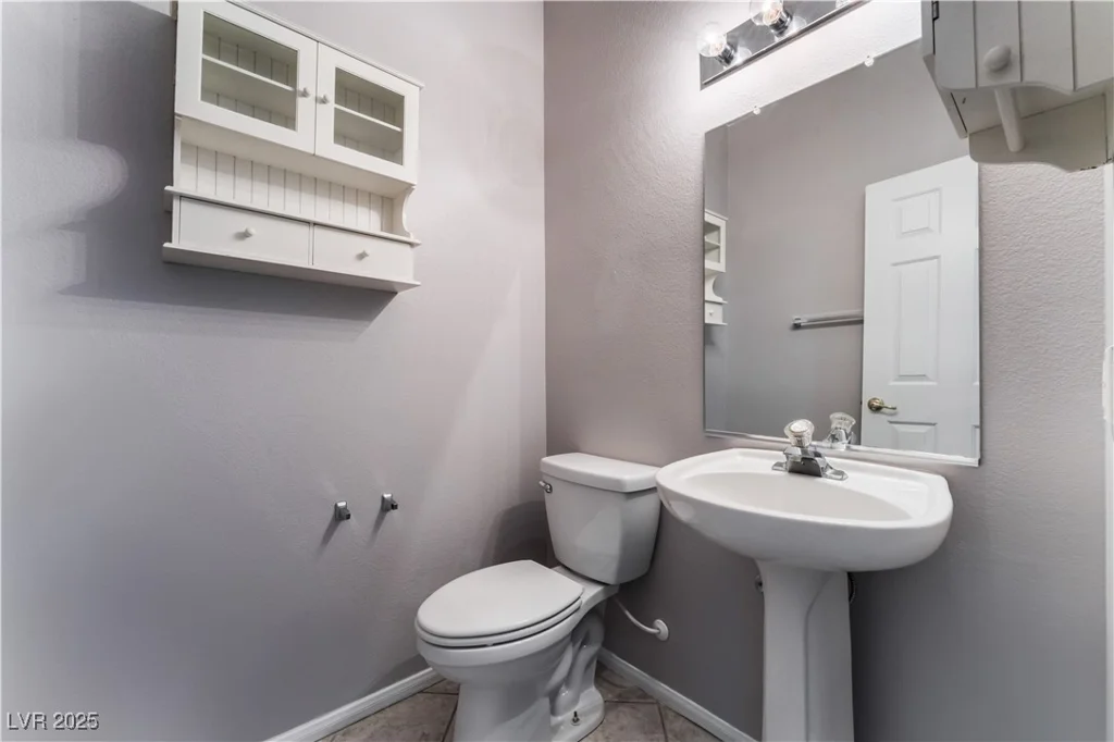 220 Emerald Vista, Las Vegas, NV 89144