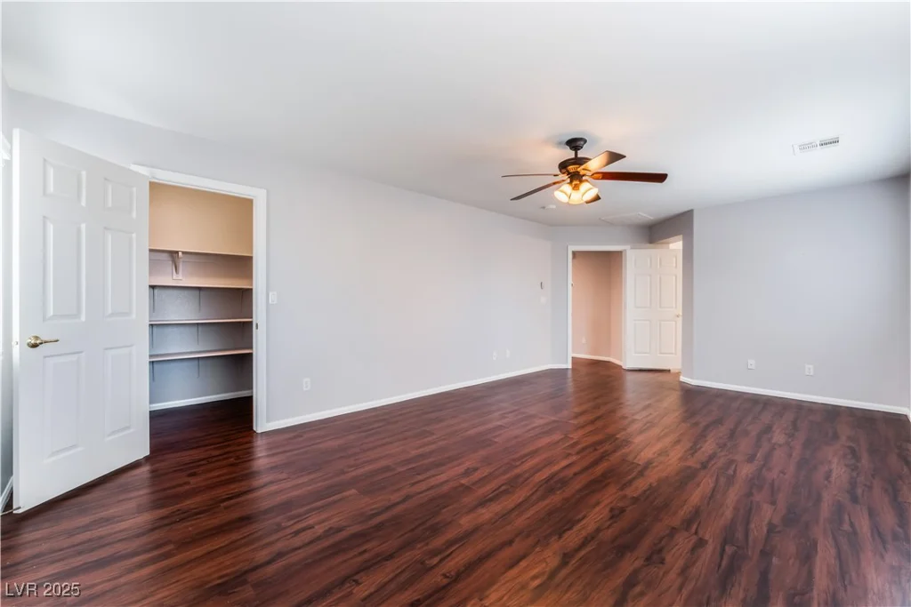 220 Emerald Vista, Las Vegas, NV 89144