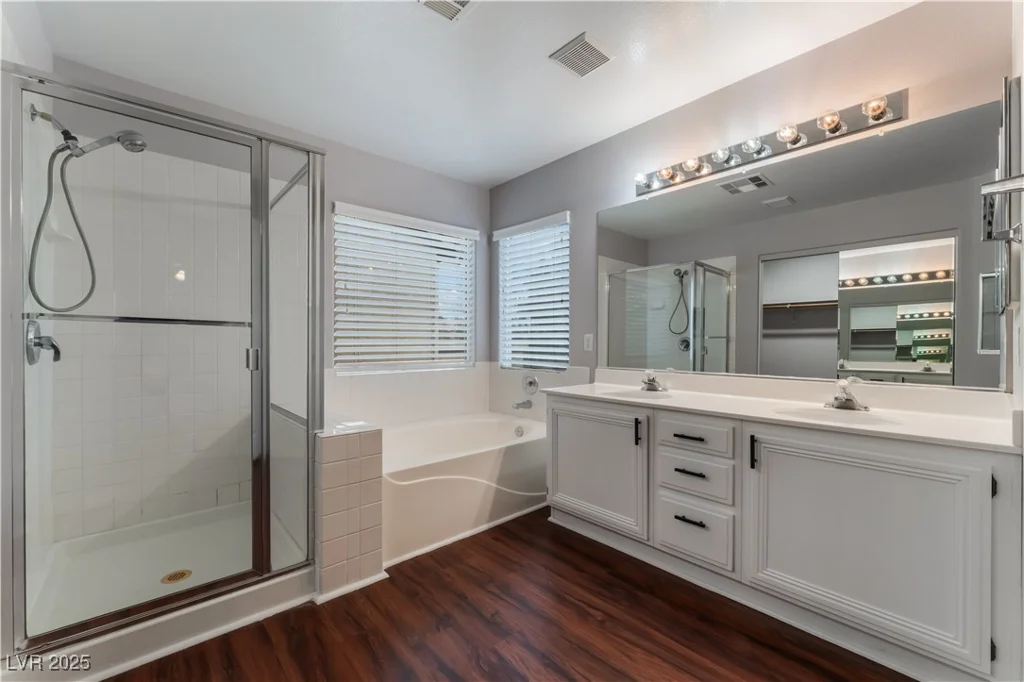 220 Emerald Vista, Las Vegas, NV 89144