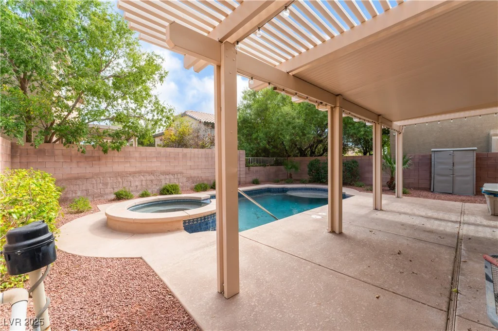 220 Emerald Vista, Las Vegas, NV 89144