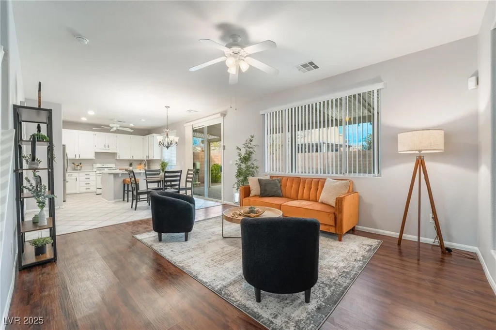 220 Emerald Vista, Las Vegas, NV 89144