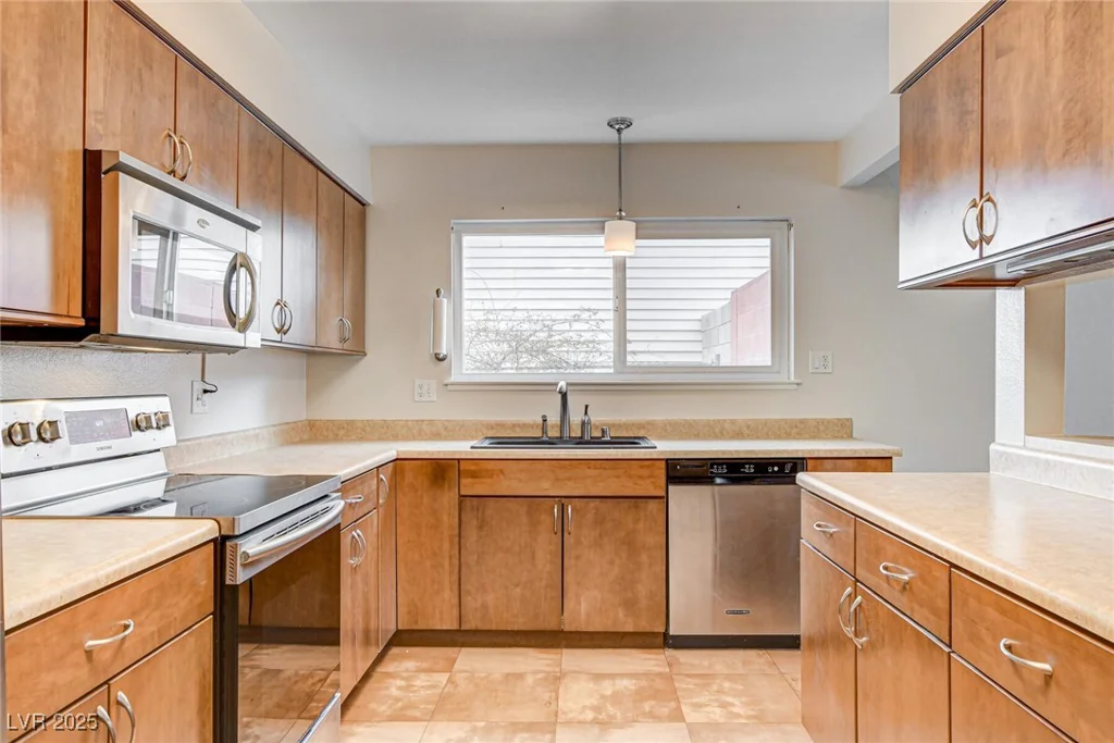 7232 Raincloud, Las Vegas, NV 89145