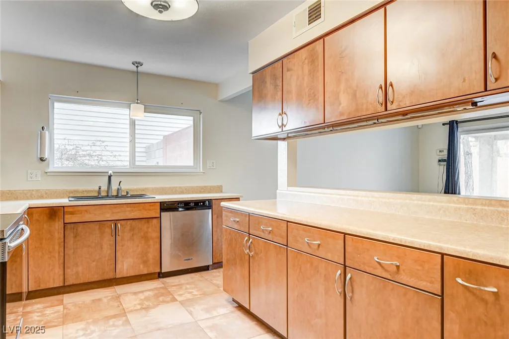 7232 Raincloud, Las Vegas, NV 89145