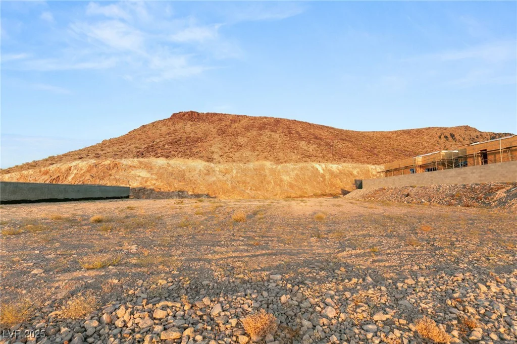 5 Stoneshead, Henderson, NV 89012