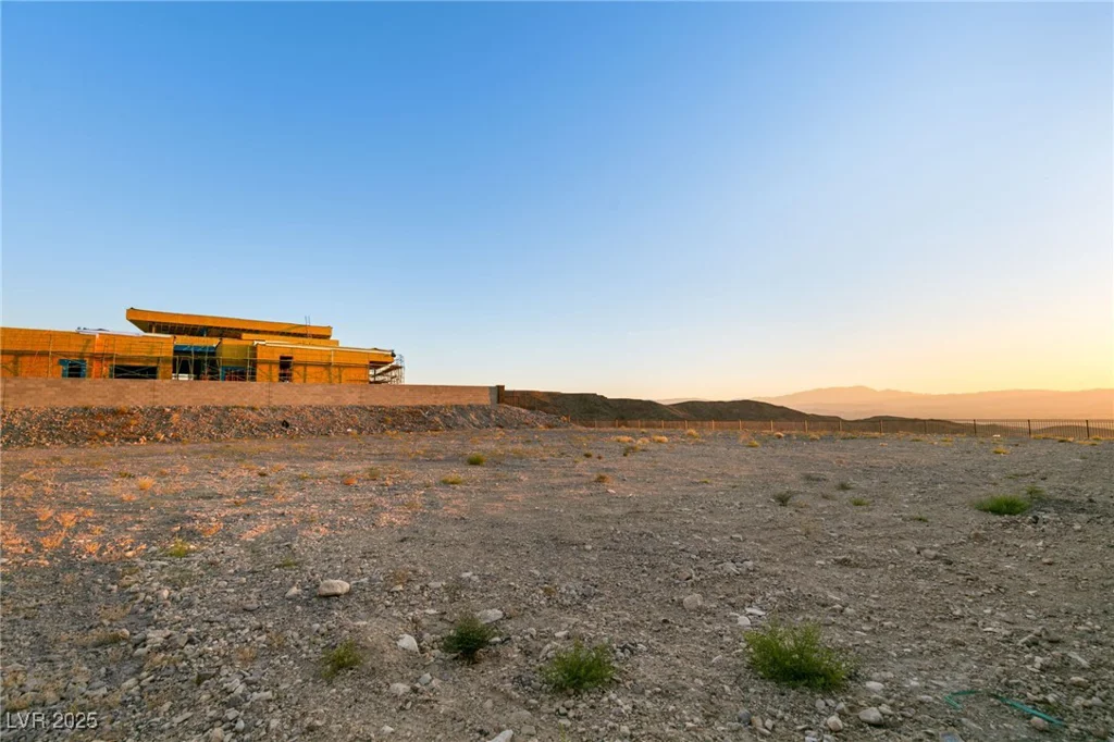 5 Stoneshead, Henderson, NV 89012