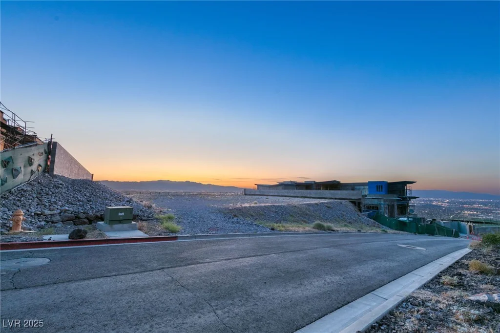 5 Stoneshead, Henderson, NV 89012