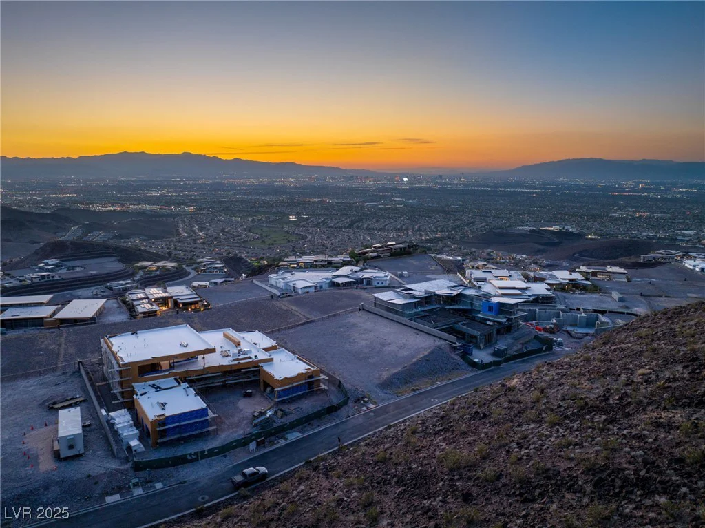5 Stoneshead, Henderson, NV 89012