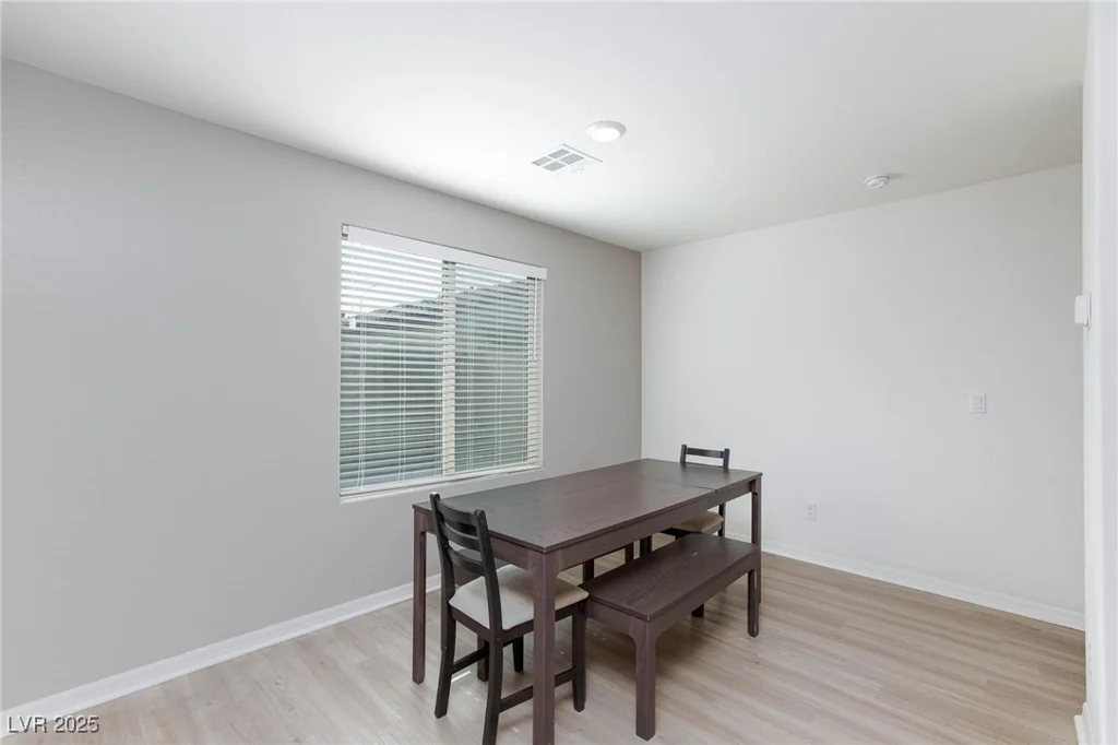 521 Abrazar, North Las Vegas, NV 89081