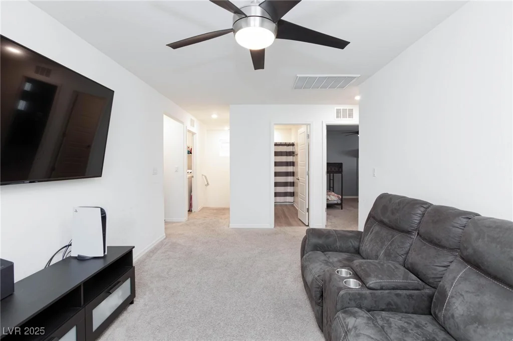 521 Abrazar, North Las Vegas, NV 89081