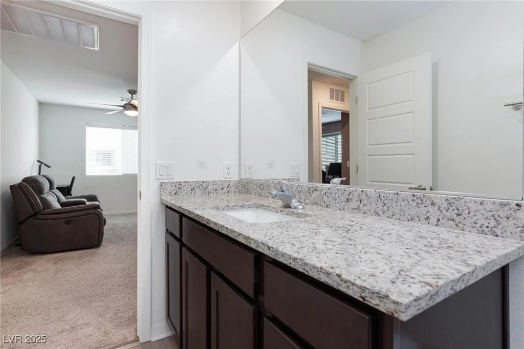 521 Abrazar, North Las Vegas, NV 89081