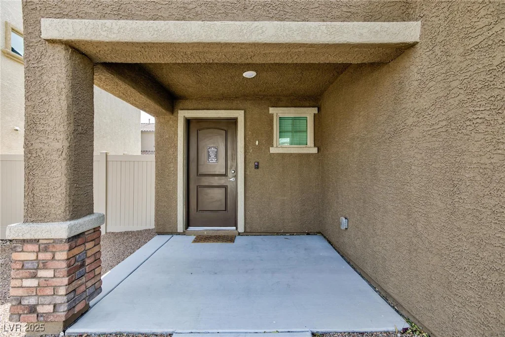 521 Abrazar, North Las Vegas, NV 89081