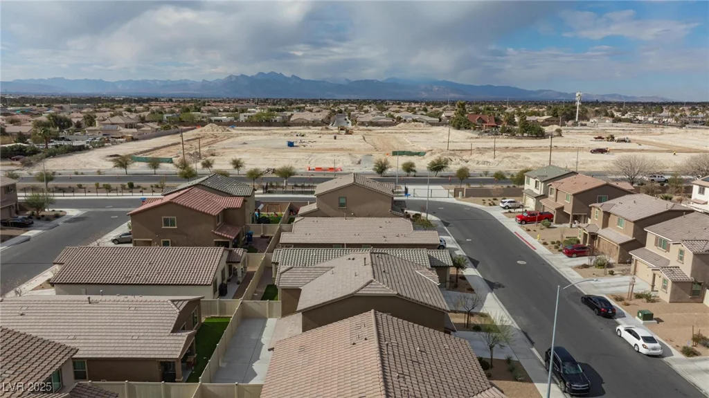 521 Abrazar, North Las Vegas, NV 89081