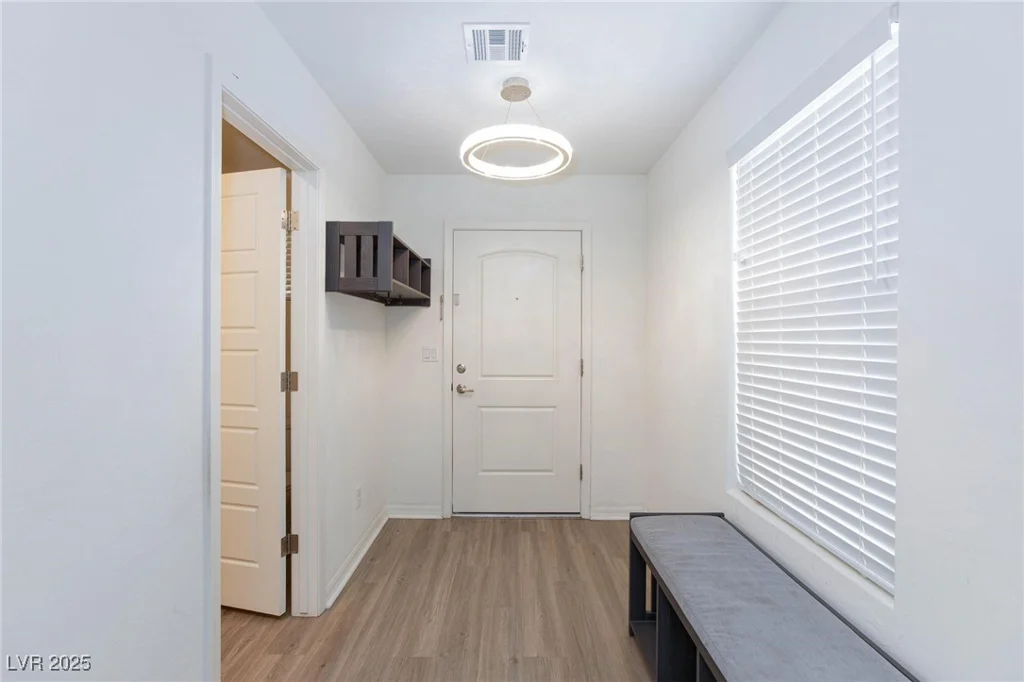 521 Abrazar, North Las Vegas, NV 89081