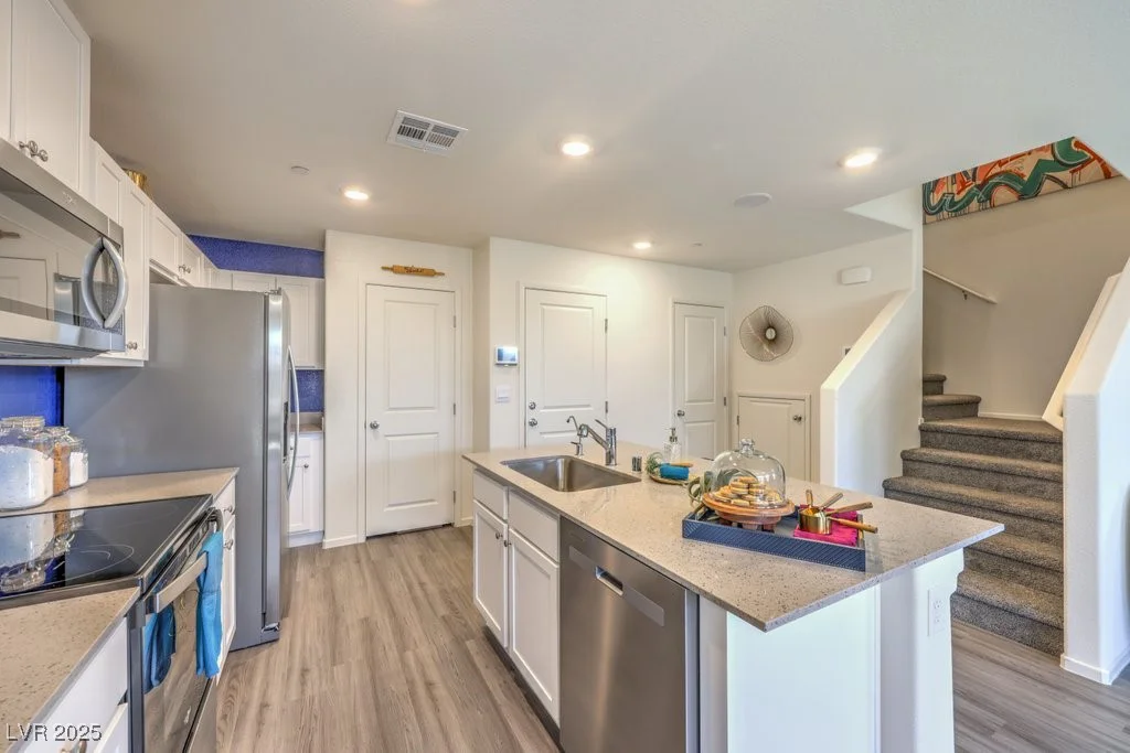 2558 Petunia Garden, North Las Vegas, NV 89081