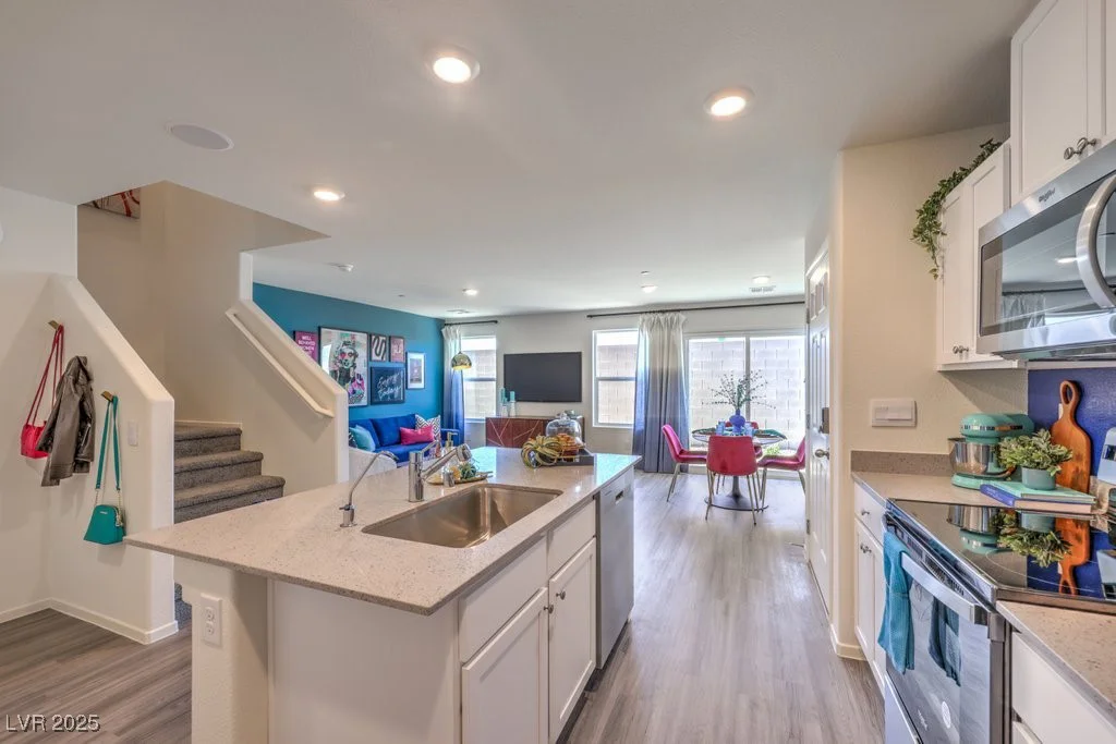 2558 Petunia Garden, North Las Vegas, NV 89081