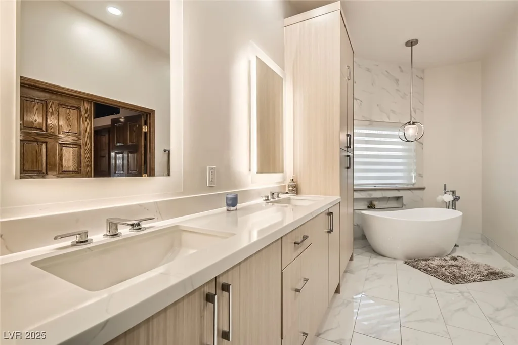 24 Wild Dunes, Las Vegas, NV 89113