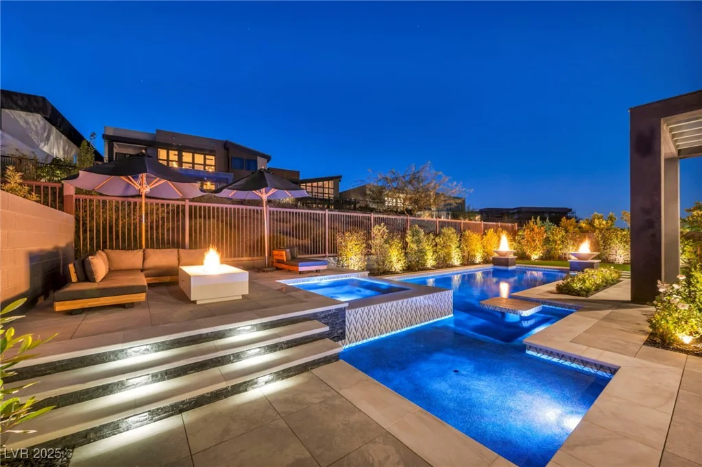 10896 Tranquil Hills, Las Vegas, NV 89135