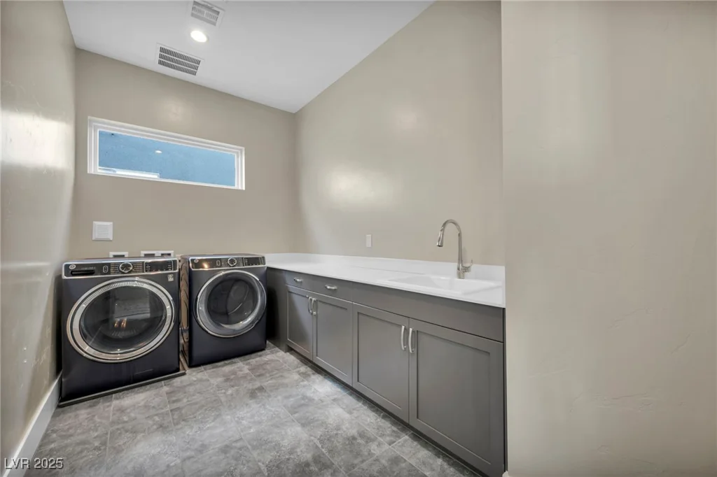 10896 Tranquil Hills, Las Vegas, NV 89135