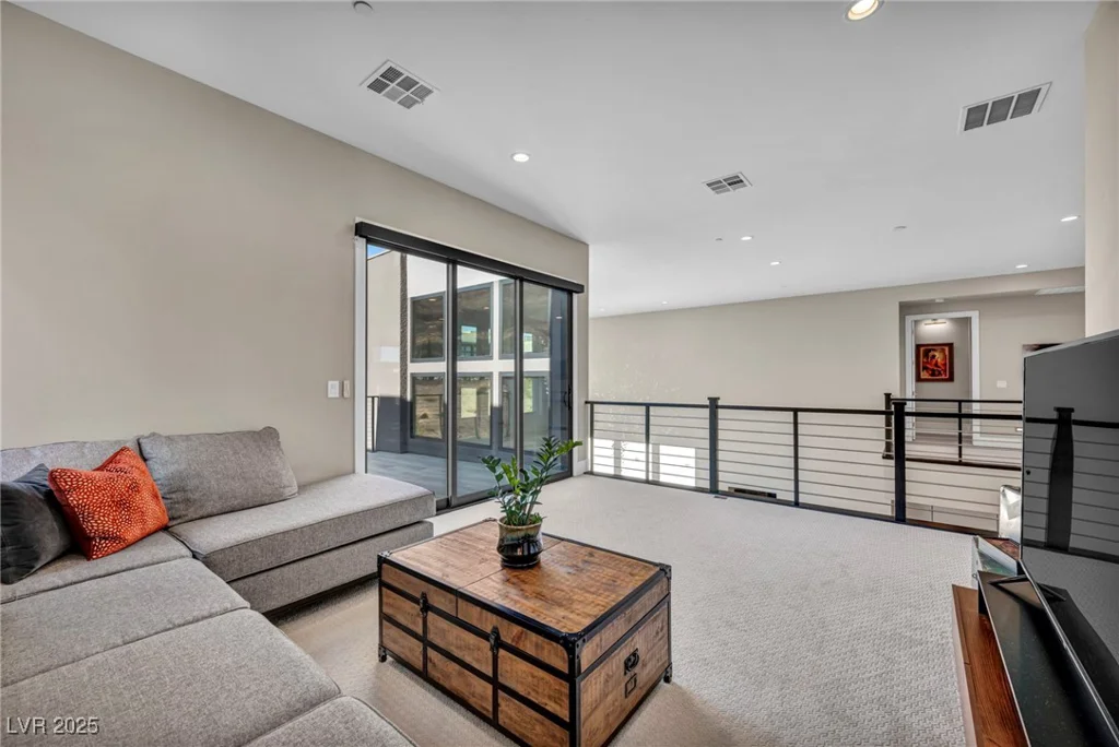 10896 Tranquil Hills, Las Vegas, NV 89135