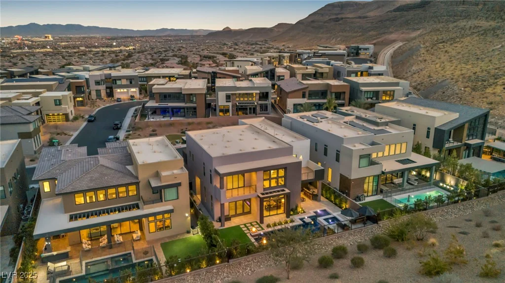 10896 Tranquil Hills, Las Vegas, NV 89135