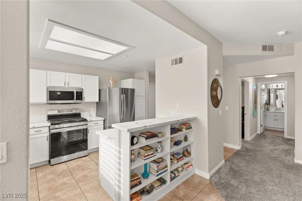 830 Carnegie, Henderson, NV 89052
