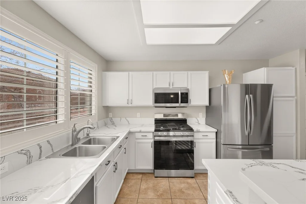 830 Carnegie, Henderson, NV 89052