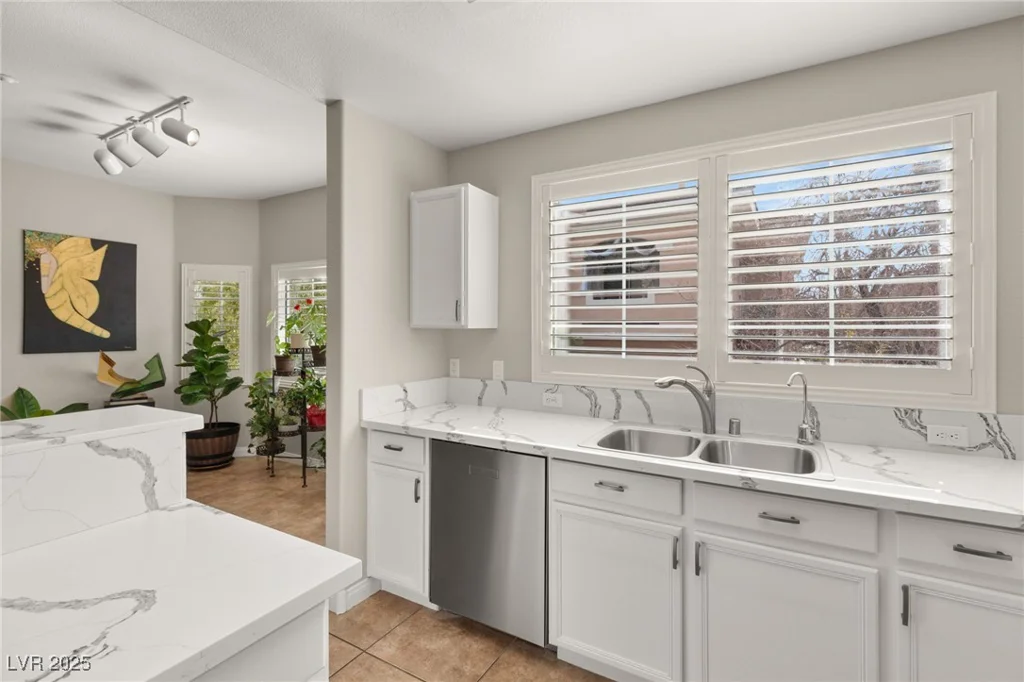 830 Carnegie, Henderson, NV 89052