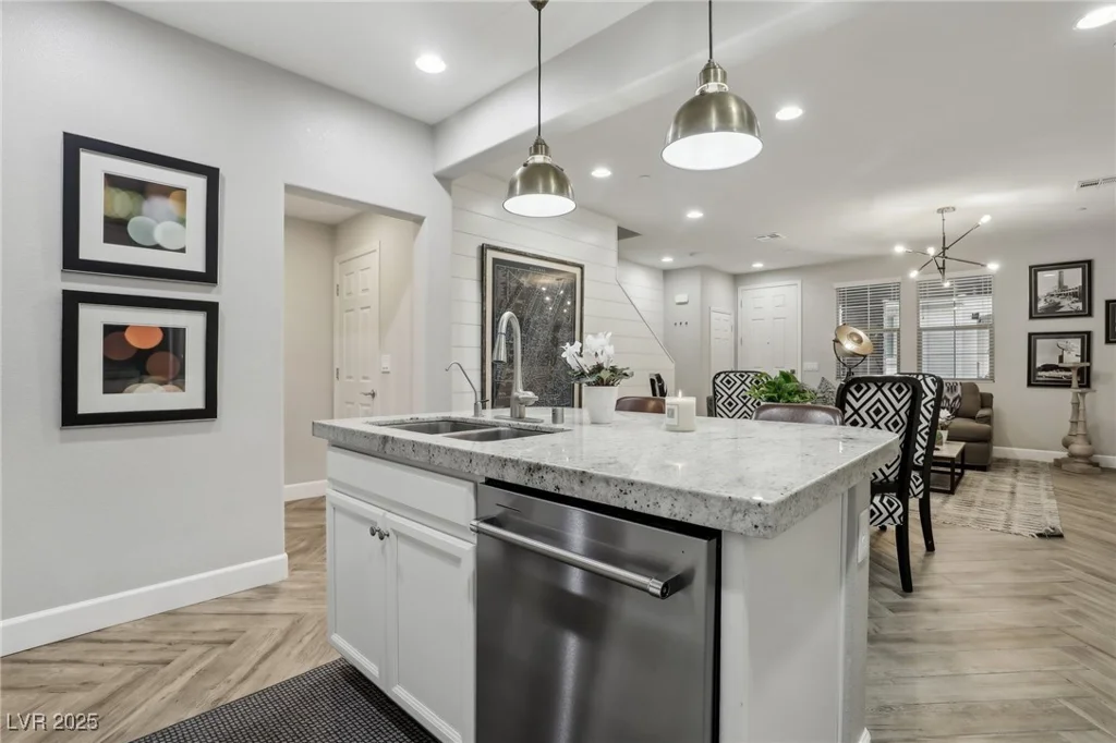 104 Alamere Falls, Las Vegas, NV 89138
