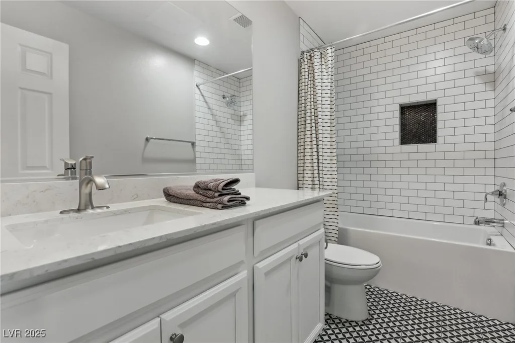 104 Alamere Falls, Las Vegas, NV 89138