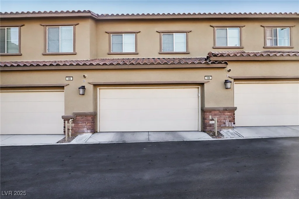 104 Alamere Falls, Las Vegas, NV 89138