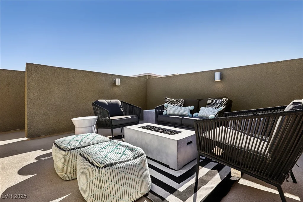 104 Alamere Falls, Las Vegas, NV 89138